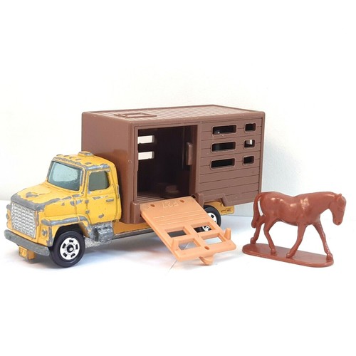 Rare tomica ford cattle - cattle, truck